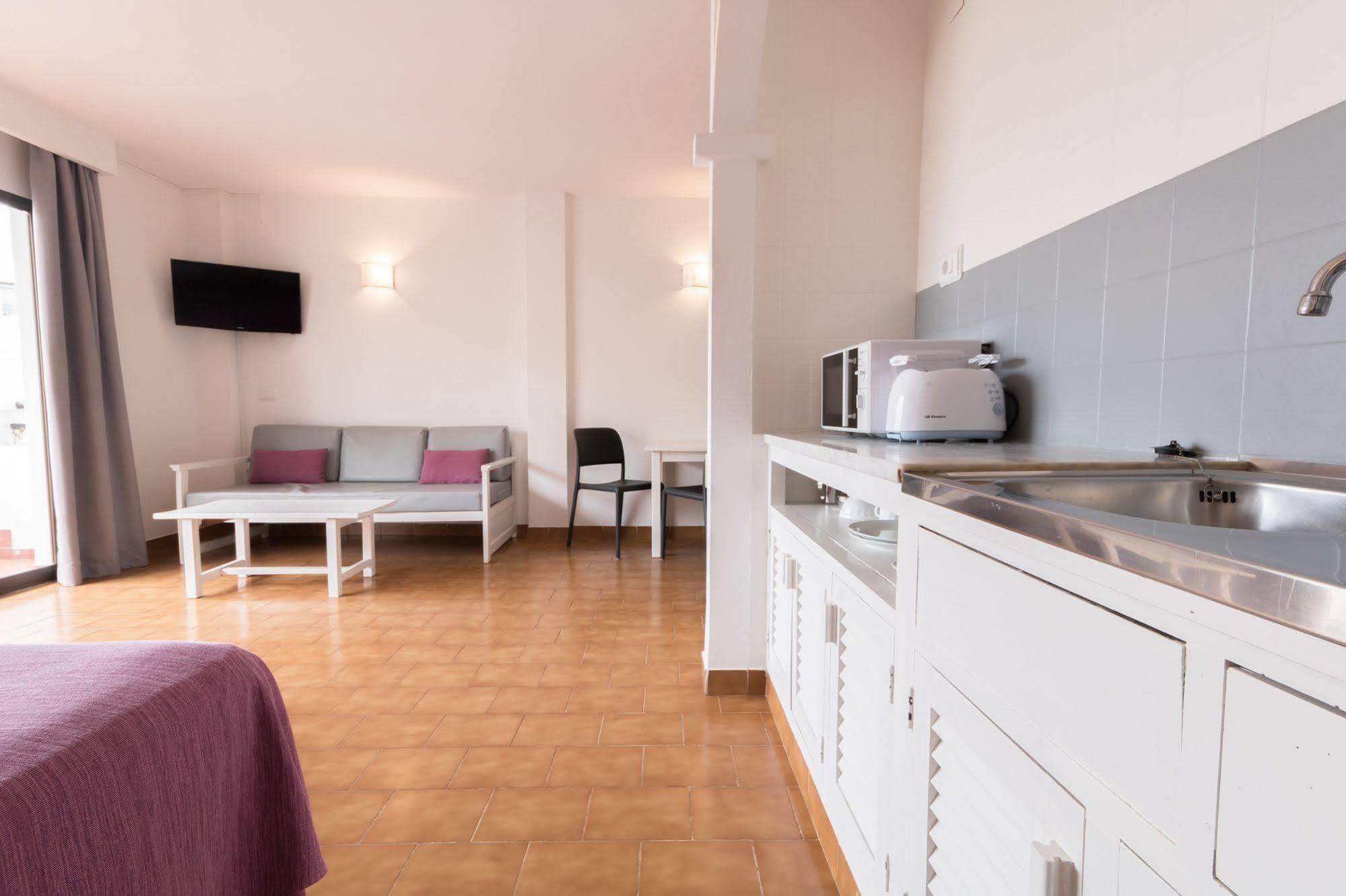 Apartamentos Orosol 2 By Typic Hotels San Antonio  Exterior photo